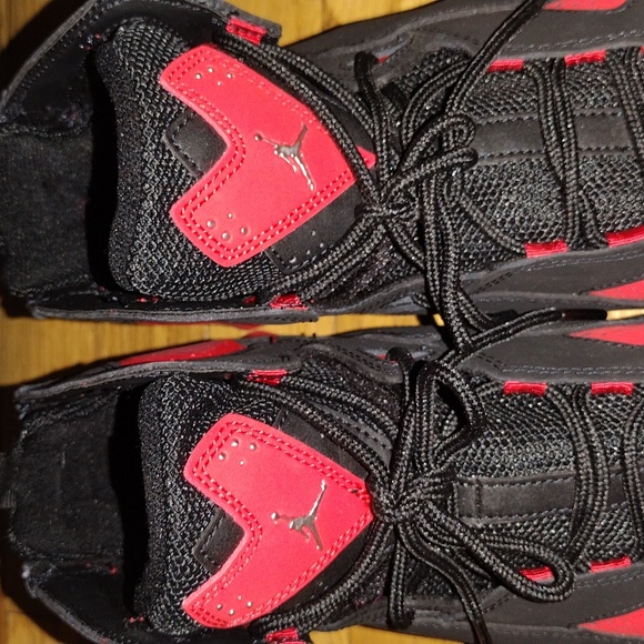 Jordan True Flight Black And Red Sneakers - Picture 8 of 8